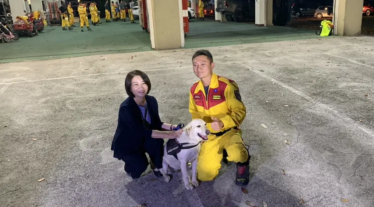 縣長周春米到消防局歡迎返隊。縣府提供