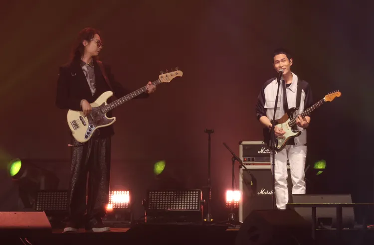 阿奎（右）與方Q。彭欣偉攝