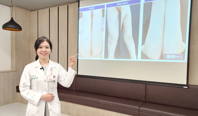 奇美醫院醫美中心副主任鄭百珊協助病人擺脫結節性癢疹。奇美醫院提供