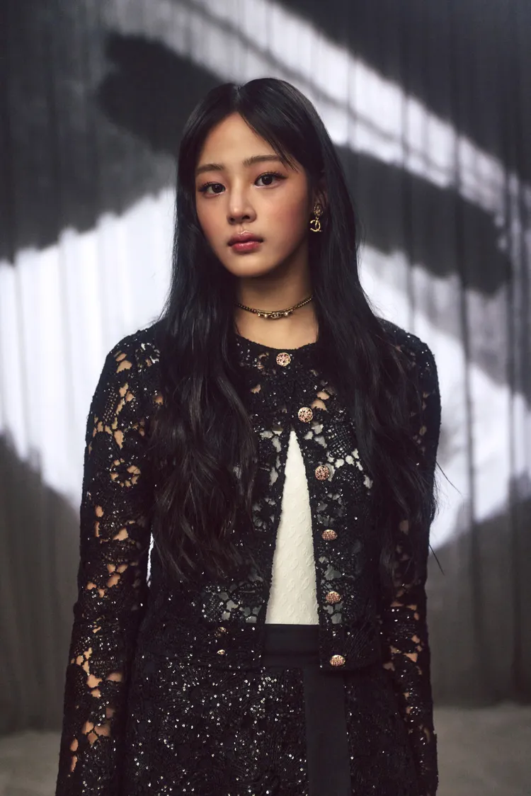 韓團NewJeans成員Minji本名金玟池成為政大景觀池票選名稱之一。品牌提供