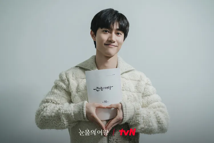 郭東延飾演金智媛的弟弟。翻攝tvN