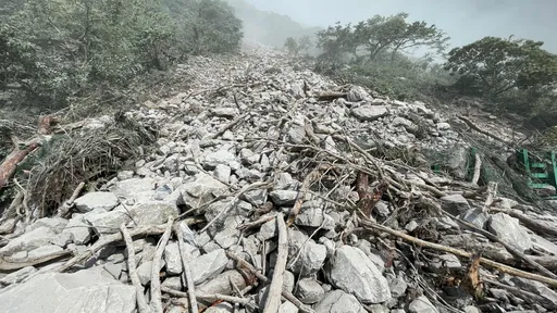 7.2地震襲台　台9線坍方「滿是落石」！畫面曝光