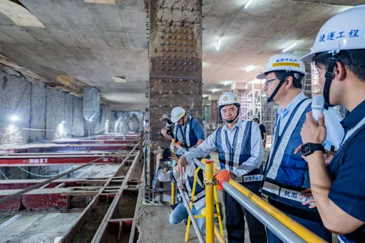 張善政視察捷運綠線G07車站工地 確保震後施工安全