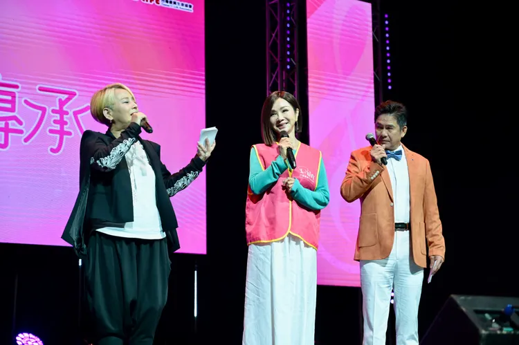 李明依（左起）、陳美鳳、洪都拉斯今天現身公益演唱會。台灣優質生命協會提供
