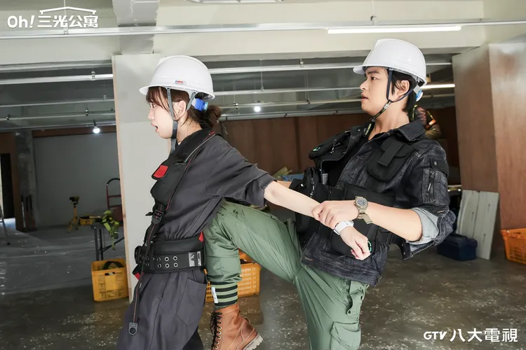 李章宇（右）與秦基周配對。八大電視提供