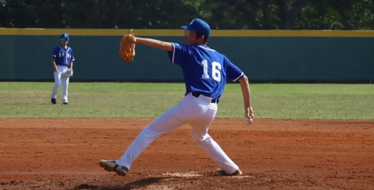 台體大棒球隊投手楊姓男大生，本月21日騎機車遭闖紅燈的廂型車撞飛，頭部重創，搶救4天後仍於今天不治。翻攝「SSU大專學生運動網」