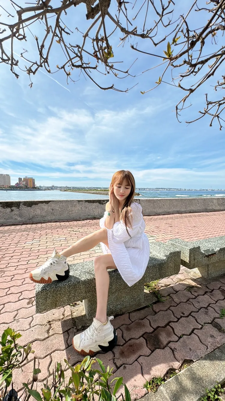 王宥忻近日在沖繩度假。固力狗提供