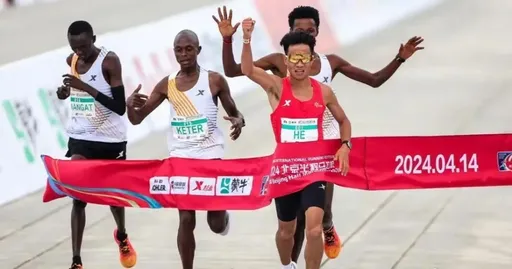 北京「半馬」變「伴馬」！非洲選手護送中國跑者奪冠　賽後他全招了