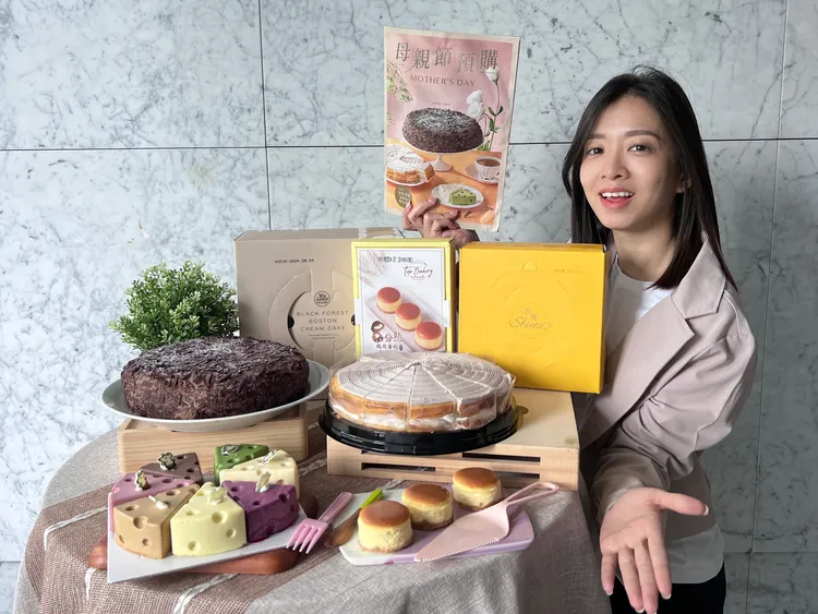 蛋糕類最夯TOP前三名為「We Sweet芋見幸福千層蛋糕」、「杏屋七彩乳酪」、「手信坊乳酪蛋糕」。全聯提供