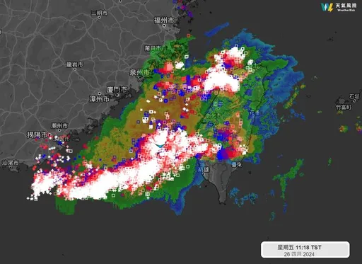 大雨特報擴大11縣市 閃電列車出現!專家:實在不像春雨