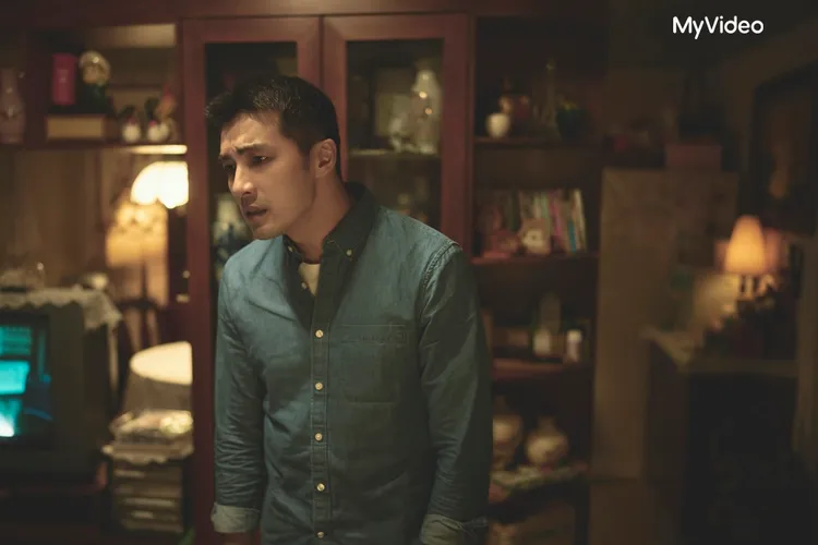 賀軍翔演出12年前後的細膩差異，備受好評。公視、MyVideo提供