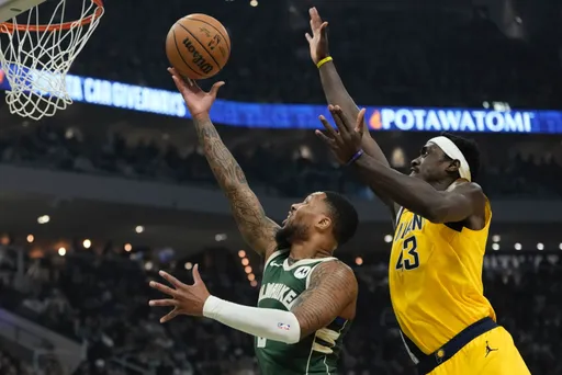 「小李飛刀」季後賽出鞘!李拉德半場就砍35分 創季後賽史上第2高