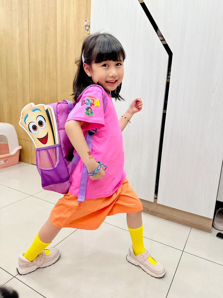 人氣小網紅紅豆妹烙台語變身，一百趴超萌還原經典角色。紅豆妹提供