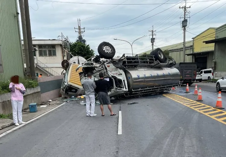 事故現場。大園警分局提供