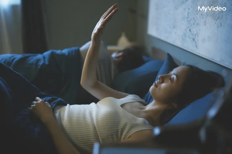 林依晨在《不夠善良的我們》裡，飾演「欲求不滿」的人妻。公視、MyVideo提供