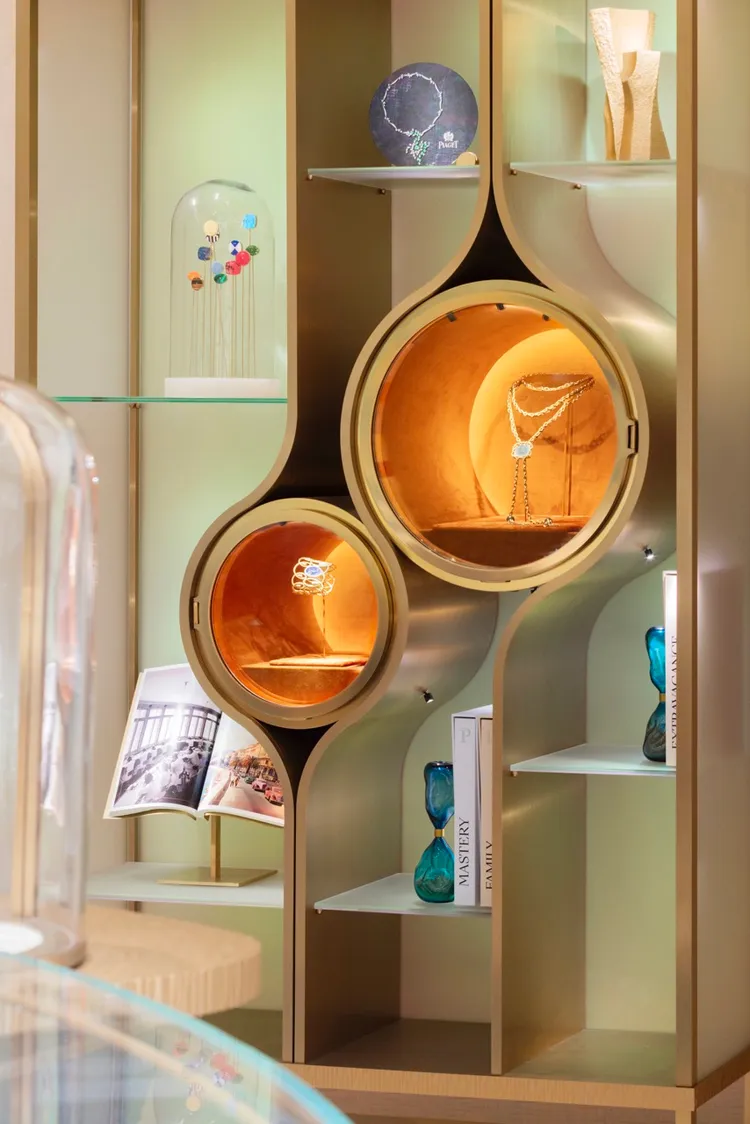 古董多寶閣。品牌提供