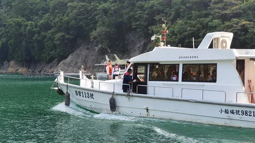 搭船去掃墓! 翡翠水庫開2航道服務150家屬