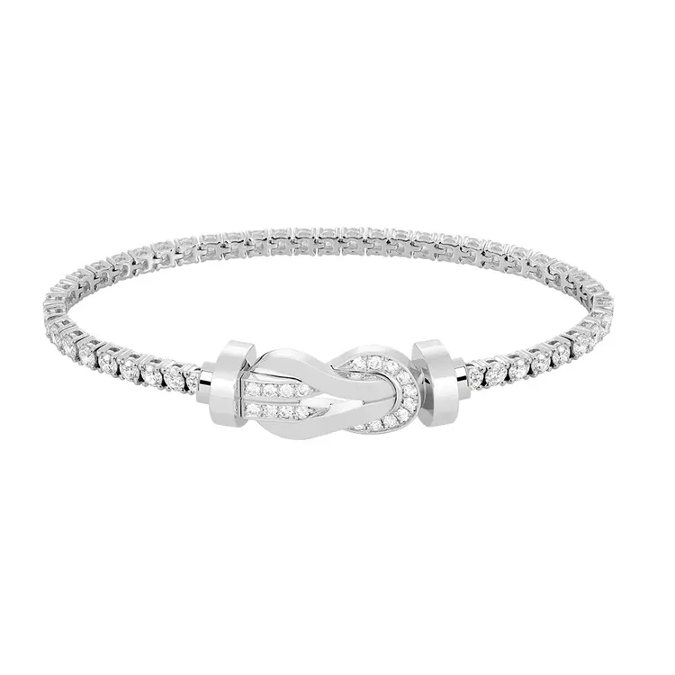 Chance Infinie系列手鍊，18K白金及鑽石。品牌提供