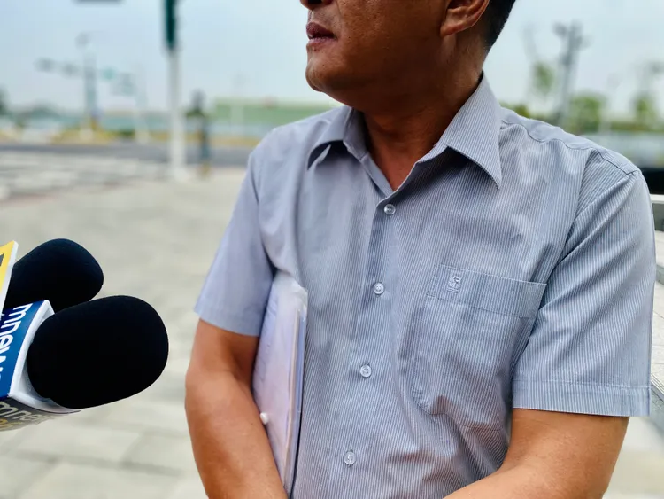 黃先生受訪極為不滿警方辦案態度。王志弘攝