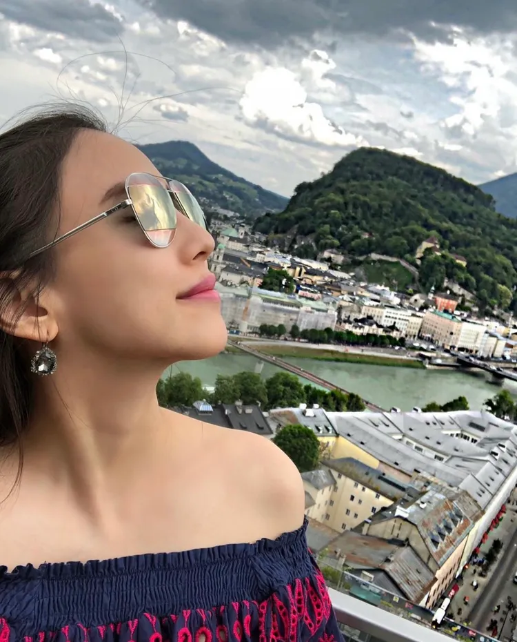 李靚蕾在社群表達自身看法。翻攝李靚蕾IG