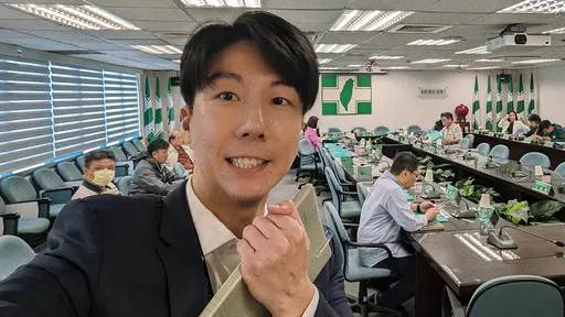 吳崢批徐巧芯「助長統神言論」　她反譏：你被電爆不能怪我吧