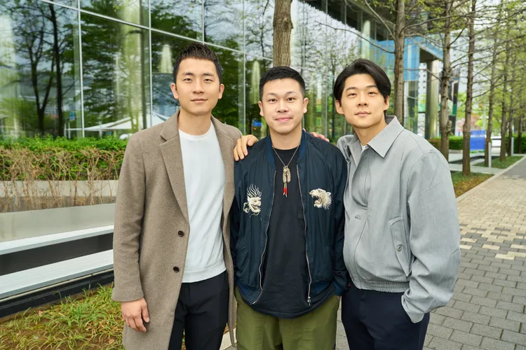 天空娛樂營運長王維皓(左起)、製作人謝倫、執行長于傳勇聯心精心打造女團。天空娛樂提供