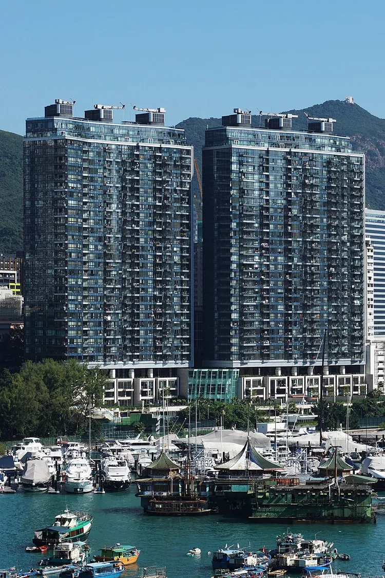 劉嘉玲持有深灣9號的房產13年，近日售出。翻攝維基百科