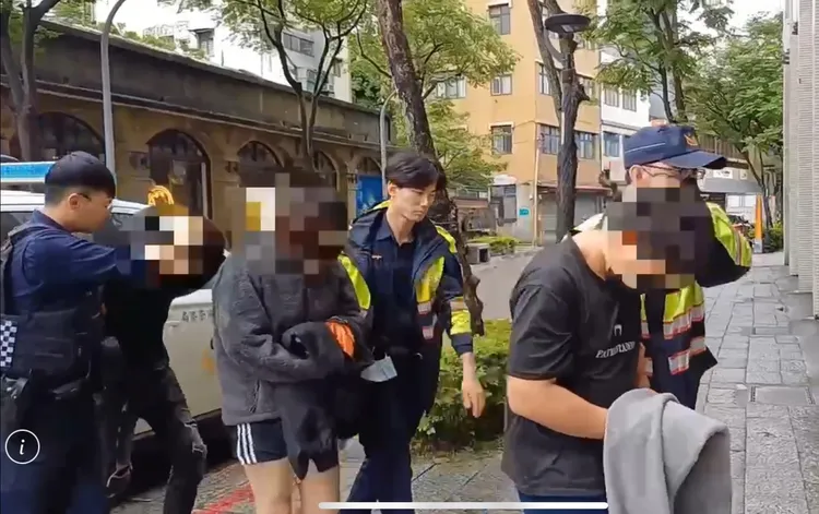 王嫌與同車2名友人被帶回淡水分局偵訊。翻攝畫面