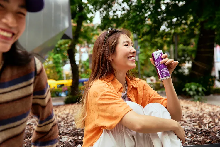 Red Bull Purple Edition 帶來巨峰葡萄香甜滋味與氣泡口感的清爽體驗。業者提供