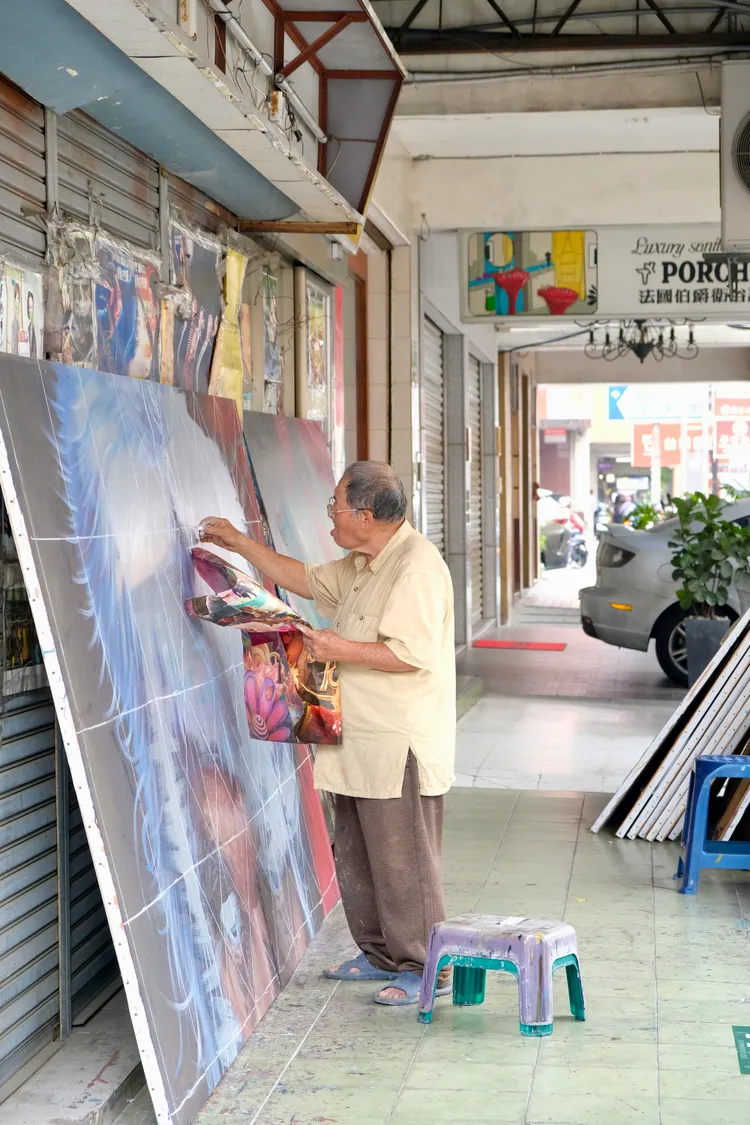 顏振發手繪電影看板。陳奕君攝、台北電影節提供