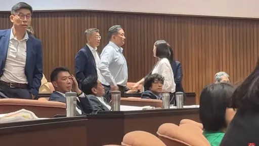 綠版盧縣一?立院「不在籍投票」+1 藍委控吳秉叡「被投票」