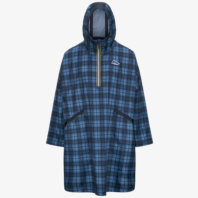 K-Way x Maison Kitsuné  TERENCE格紋斗篷外套，9500元。品牌提供
