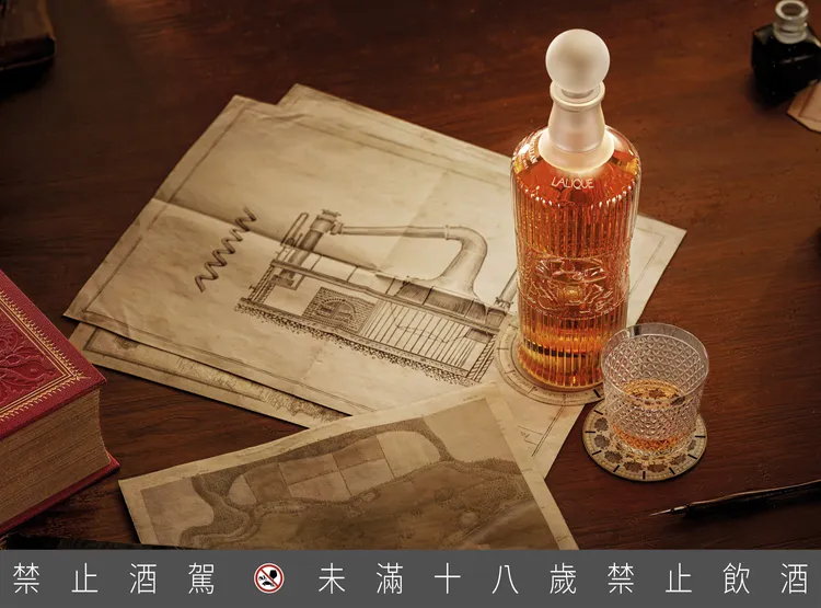 麥卡倫創辦人Alexander Reid堅持使用「精緻小巧蒸餾器」，為奠定麥卡倫傳奇開端的六大標柱之一。業者提供