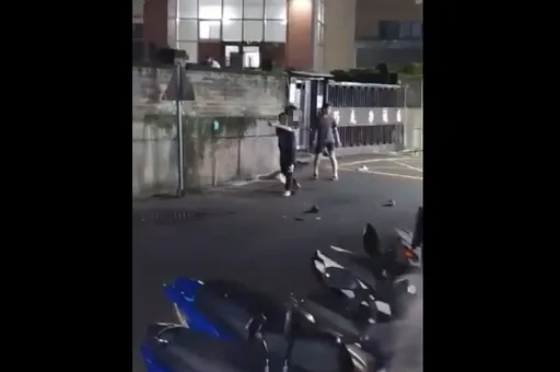 淡江校門外「街頭快打真人版」 印尼僑生母語聊天竟被誤會「辱罵」