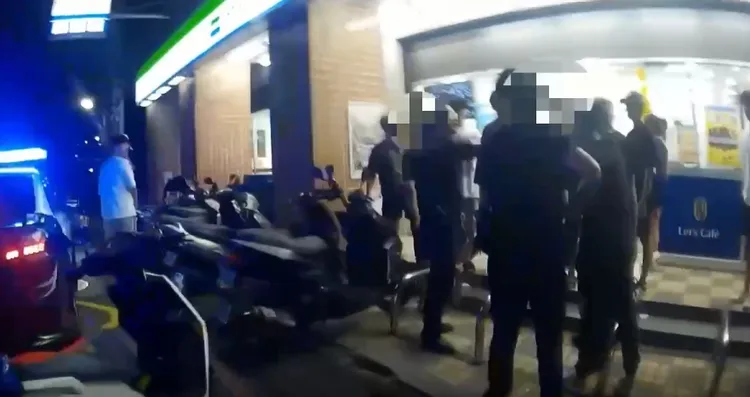 警方到場處理糾紛。翻攝畫面