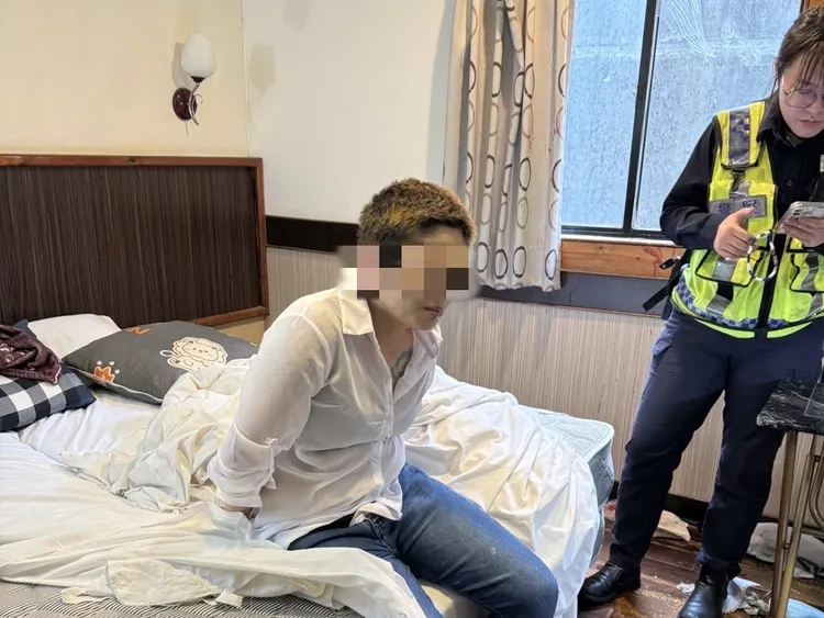 女同夥。中壢警分局提供