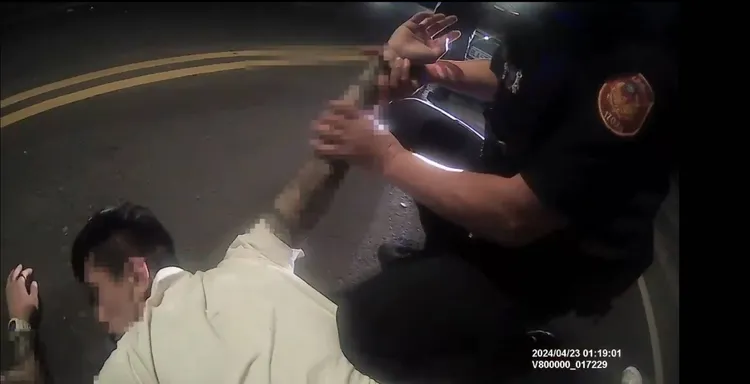 陳男駕車逃竄8公里。翻攝畫面