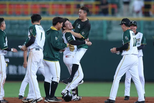 花蓮全力救災 4月份中職賽事不打了!改到斗六和台南舉行