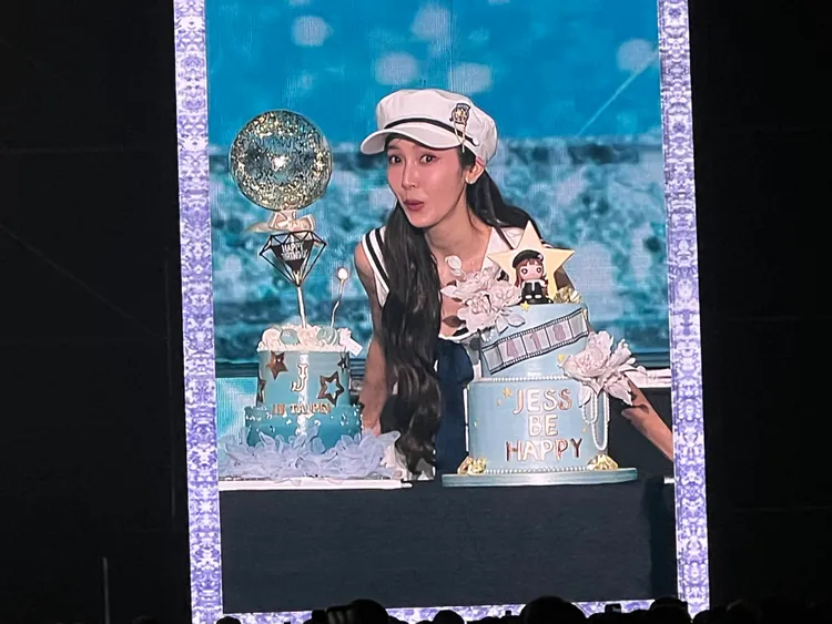 Jessica喜收5個蛋糕。讀者提供