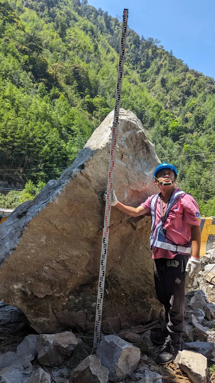 工務段派員勘災搶修。工務段提供