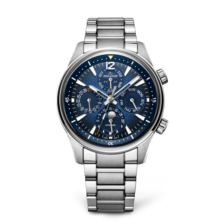 積家Polaris Perpetual Calendar萬年曆腕錶，42mm，精鋼錶殼，漸變藍色漆面錶盤，可替換精鋼鍊帶和橡膠錶帶，積家868AA型自動機械機芯，動力儲存70小時，防水深度100米，116萬元。品牌提供