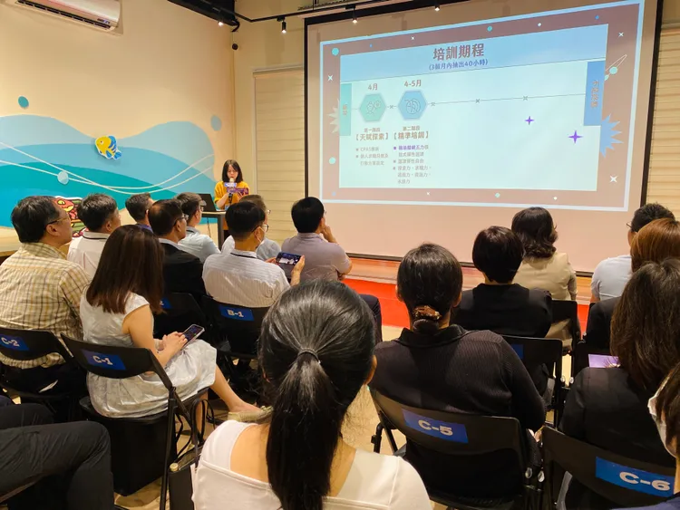 「一級玩家」培訓課程，為期3個月計40小時。王志弘攝