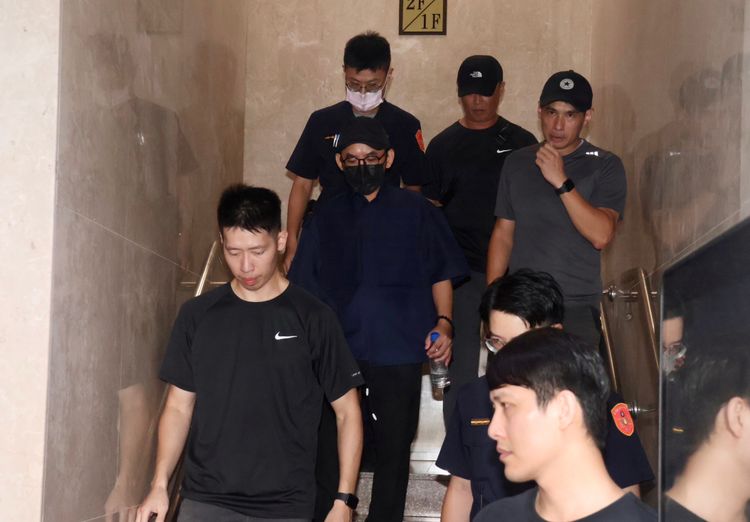 曾喊黃子佼加油!網見「多藝人轉風向」改PO連署:有熱度才逆風?|壹蘋新聞網