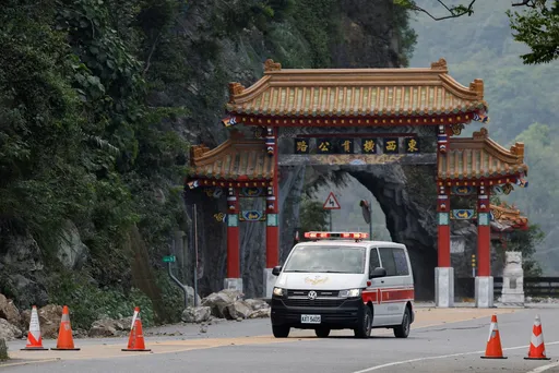 福斯商旅為花蓮震災盡心力 救護車輛免費換油、災損車維修零件六折