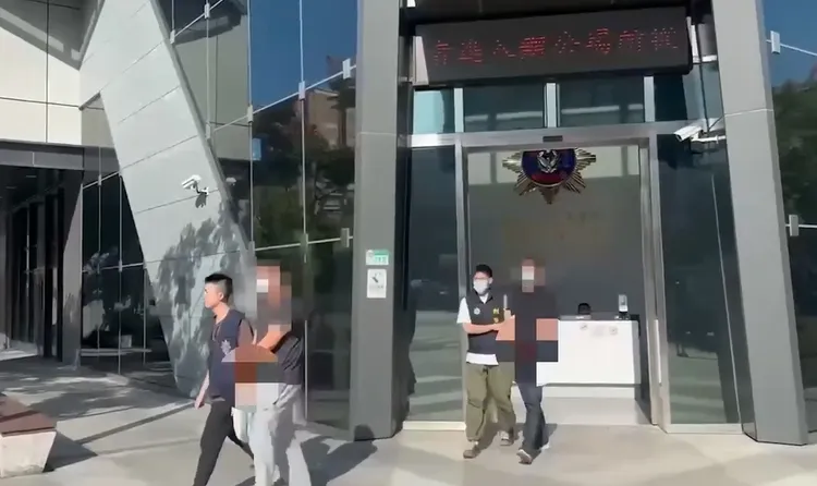 警方將簡男等人移送偵辦。翻攝畫面