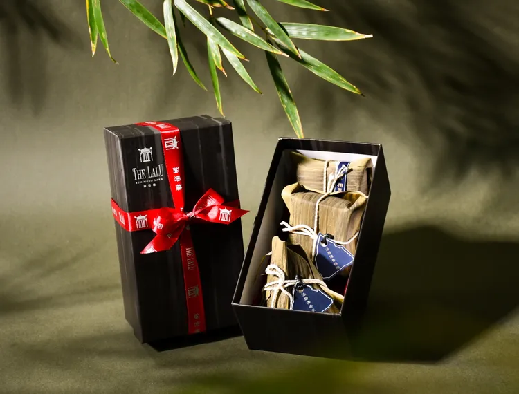 「經典三巧粽」內含鼠麴草粿粽、紅豆粿粽、米粽三種口味。業者提供