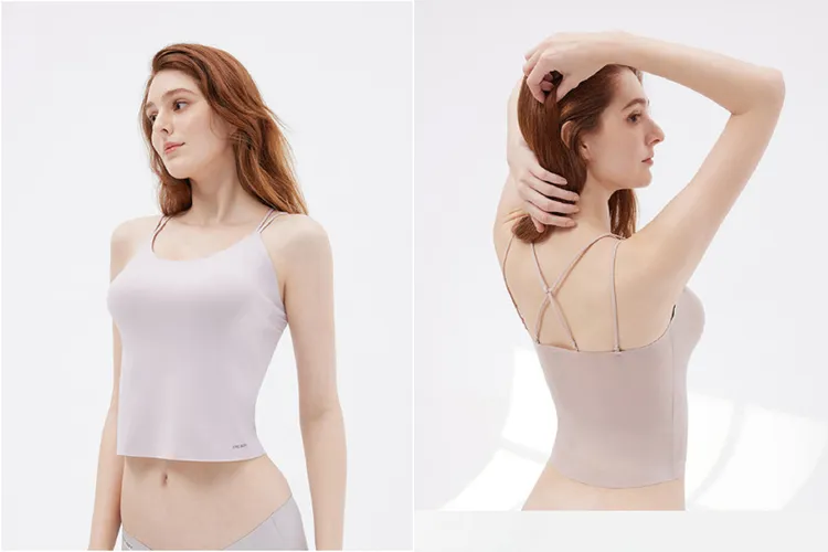 ONE BOY無鋼圈舒適無痕美背細肩帶冰感內衣小背心，不僅能內搭當內衣，還能外穿當小背心。