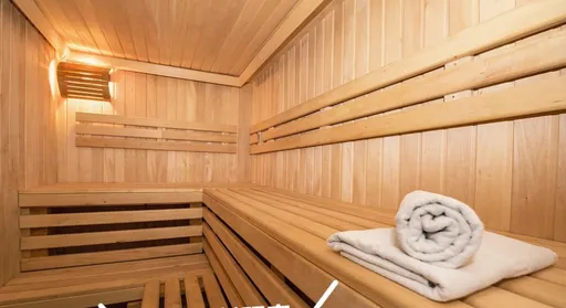 北市知名三溫暖60多歲男「倒臥電影座位區」 已屍僵明顯死亡