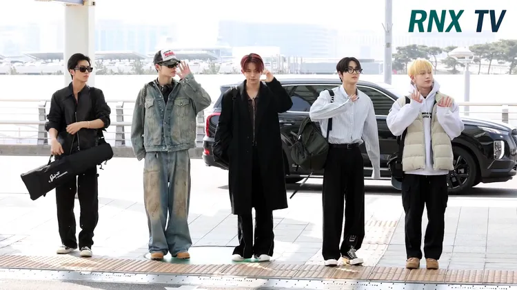 ENHYPEN少了成訓和JAKE。翻攝RNX TV YouTube