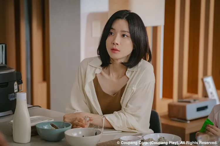 李寶英在《HIDE》面臨喪夫之痛，老公又突然起死回生。Hami Video提供